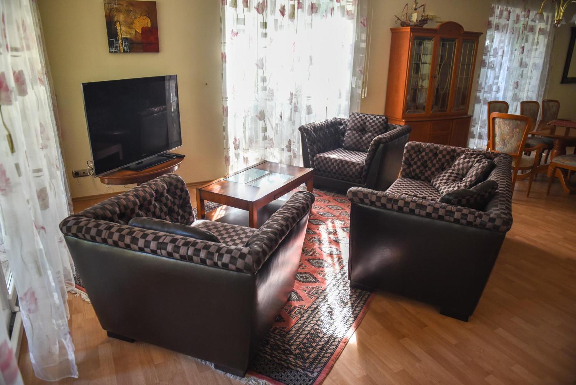 Amore Apartmanhaz Шиофок Экстерьер фото