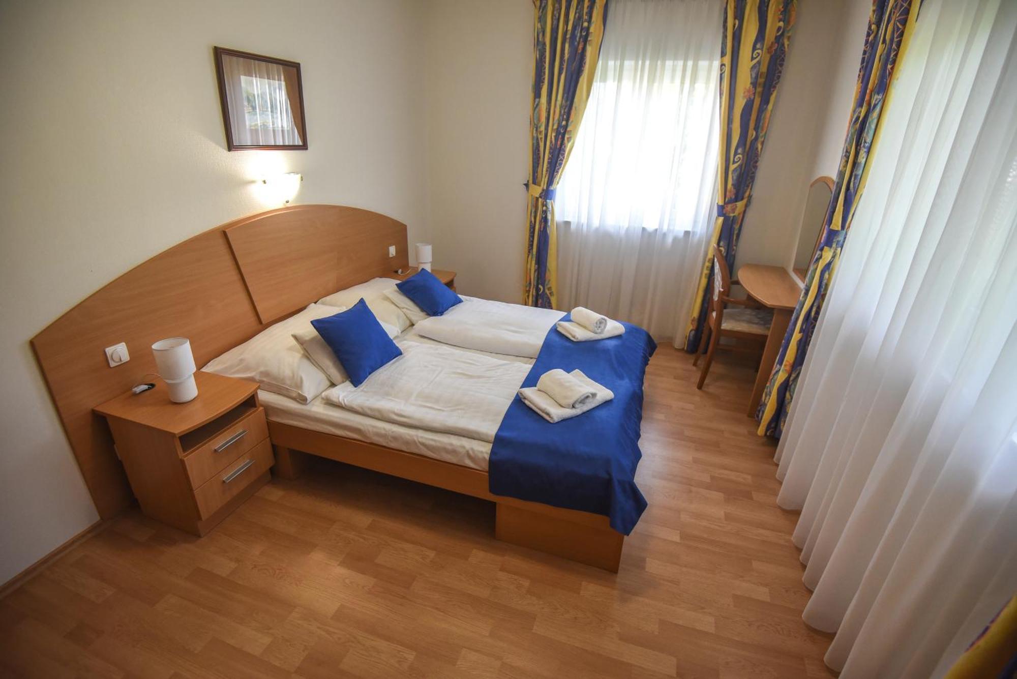Amore Apartmanhaz Шиофок Экстерьер фото